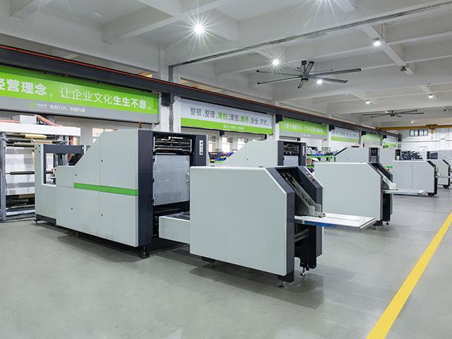 Cómo las máquinas de bolsas de papel completamente automáticas están transformando la eficiencia del empaque